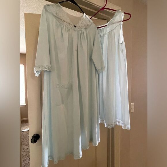 Vintage Shadowline Nightgown and Robe Set Size Medium Lace Flowers lBlue USA - Picture 13 of 17